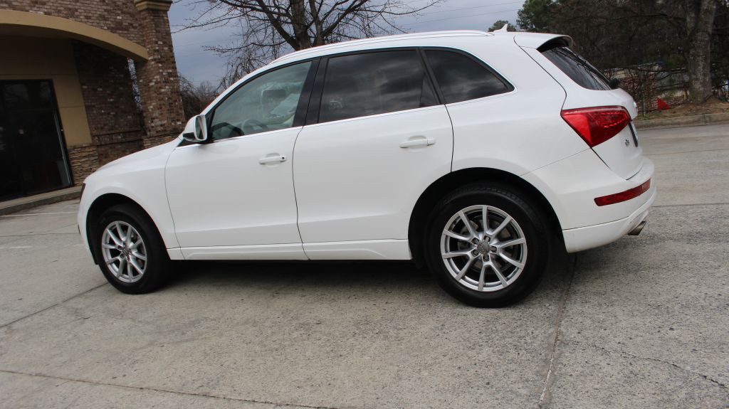 2010 Audi Q5 Image 2