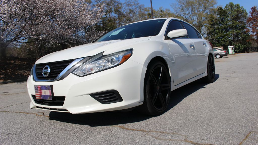 2016 Nissan Altima Image 10