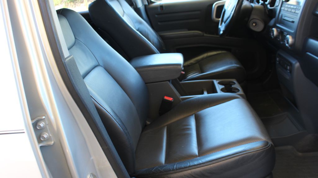 2006 Honda Ridgeline Image 32