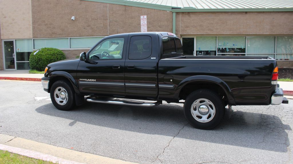 2001 Toyota Tundra Image 2