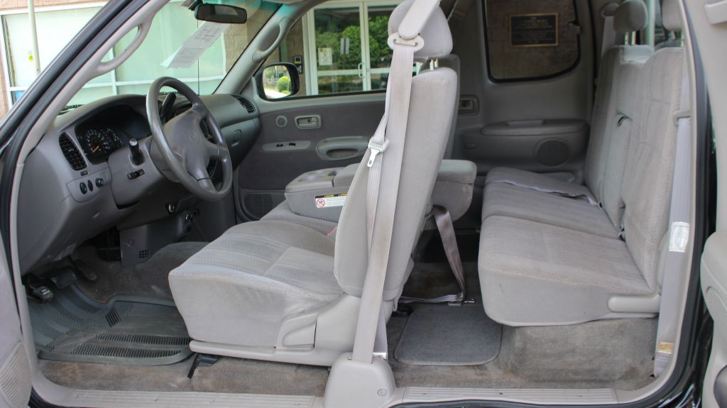 2001 Toyota Tundra Image 17