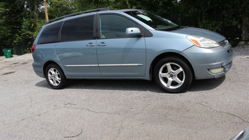 2005 Toyota Sienna Image 2