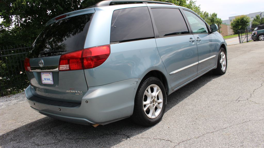 2005 Toyota Sienna Image 8