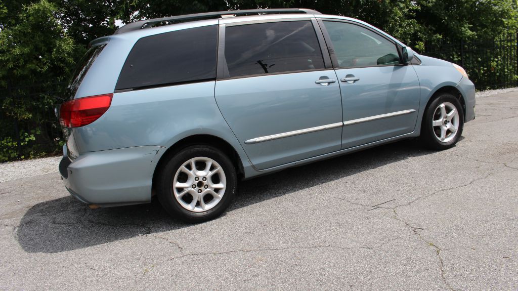 2005 Toyota Sienna Image 9