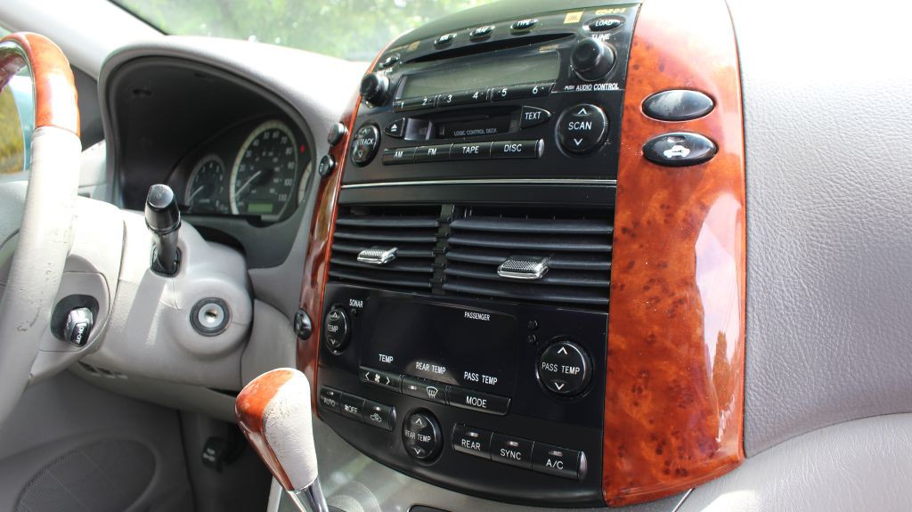 2005 Toyota Sienna Image 15
