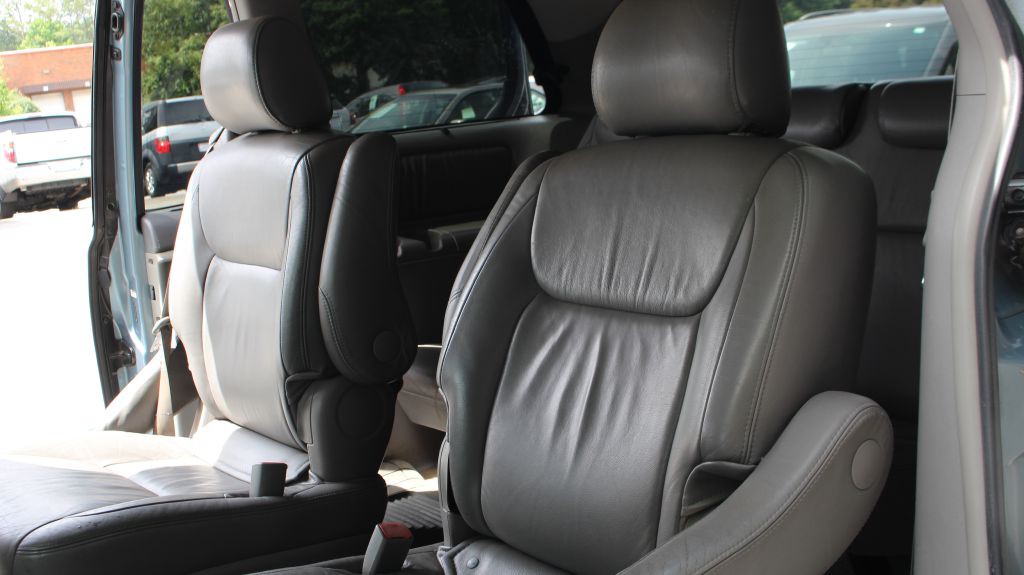 2005 Toyota Sienna Image 19
