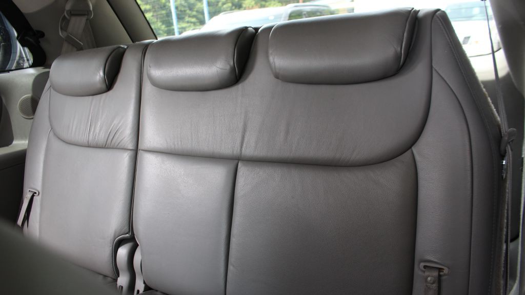 2005 Toyota Sienna Image 21