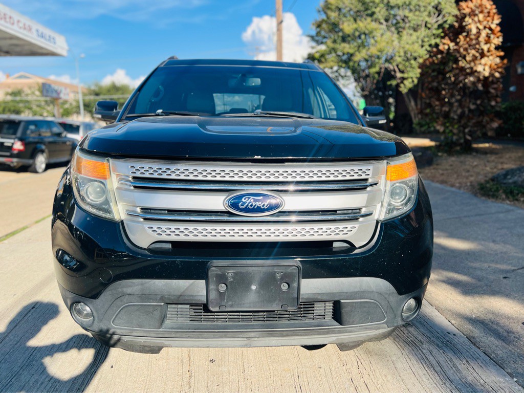 2014 Ford Explorer Image 1