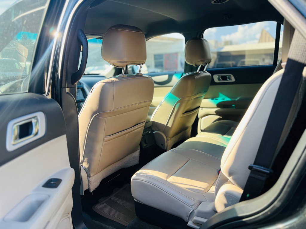 2014 Ford Explorer Image 15