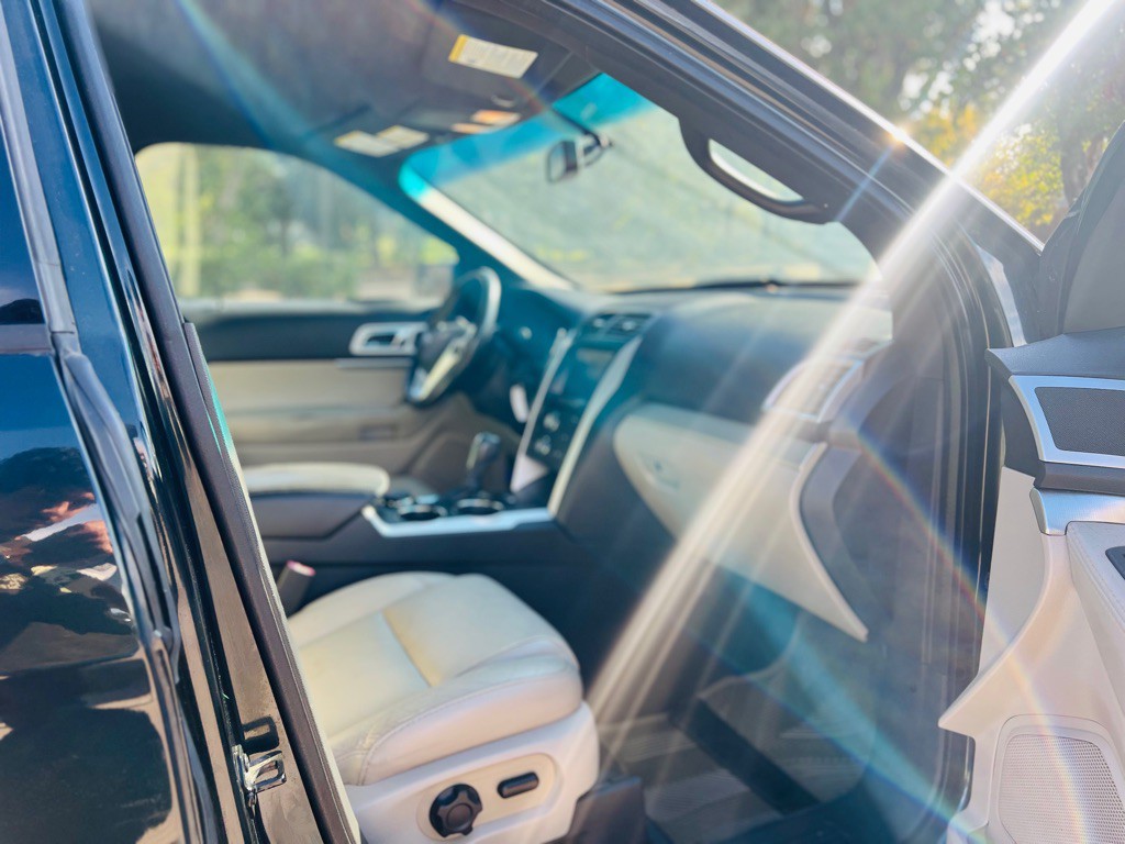 2014 Ford Explorer Image 16