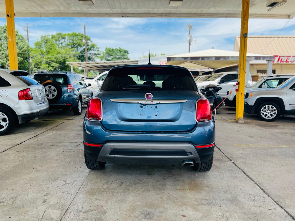 2018 FIAT 500 Image 8
