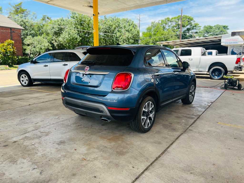 2018 FIAT 500 Image 9