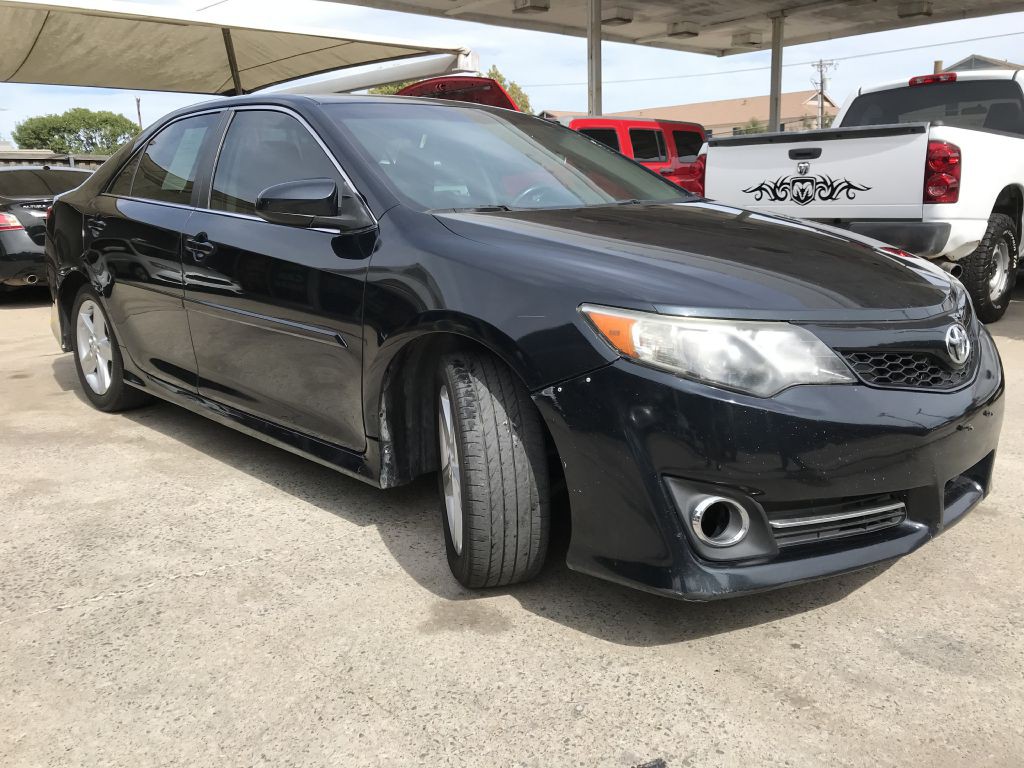 2012 Toyota Camry Image 1