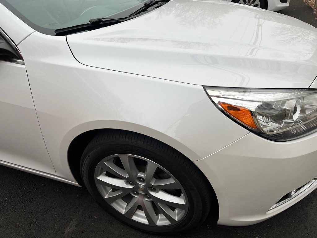 2016 Chevrolet Malibu Image 6