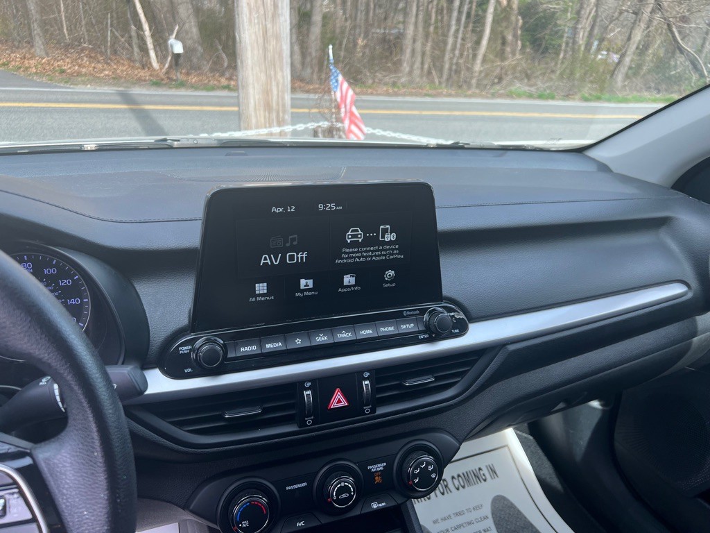 2020 Kia Forte Image 8