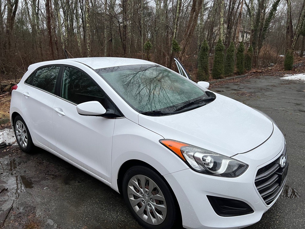 2016 Hyundai Elantra Image 9
