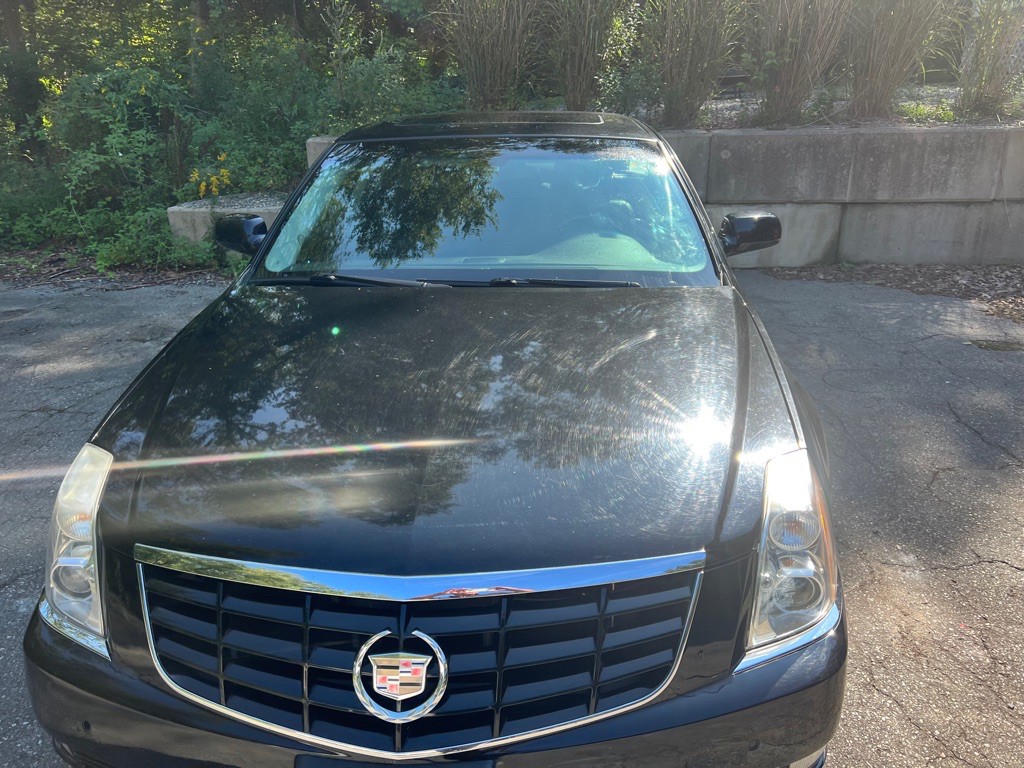 2011 Cadillac DTS Image 6