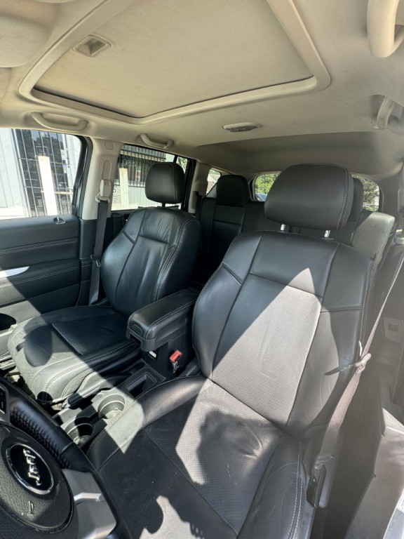 2017 Jeep Compass Image 15