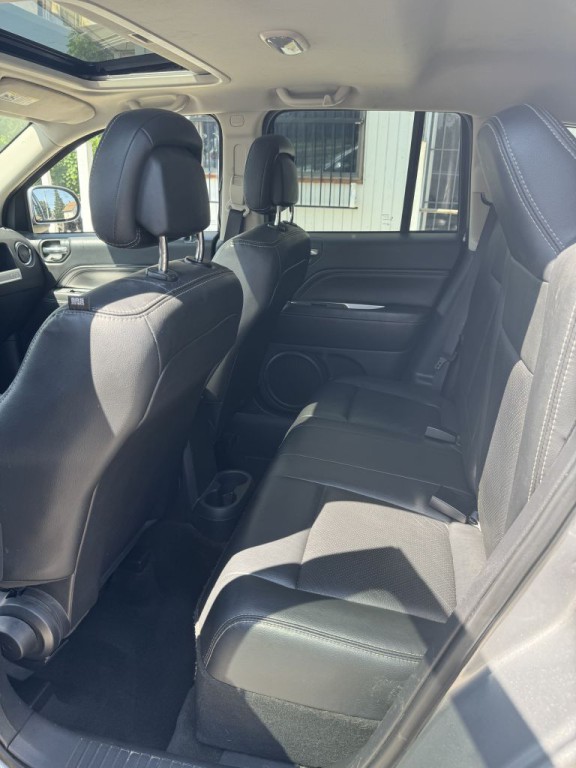 2017 Jeep Compass Image 26