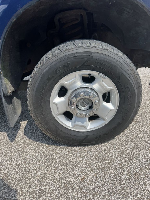 2011 Ford F-250 Image 12