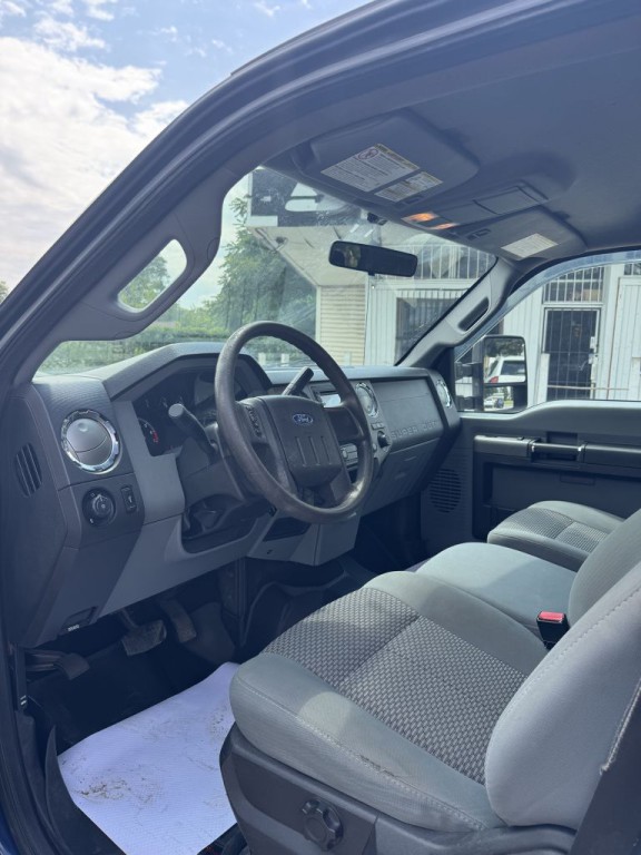 2011 Ford F-250 Image 13