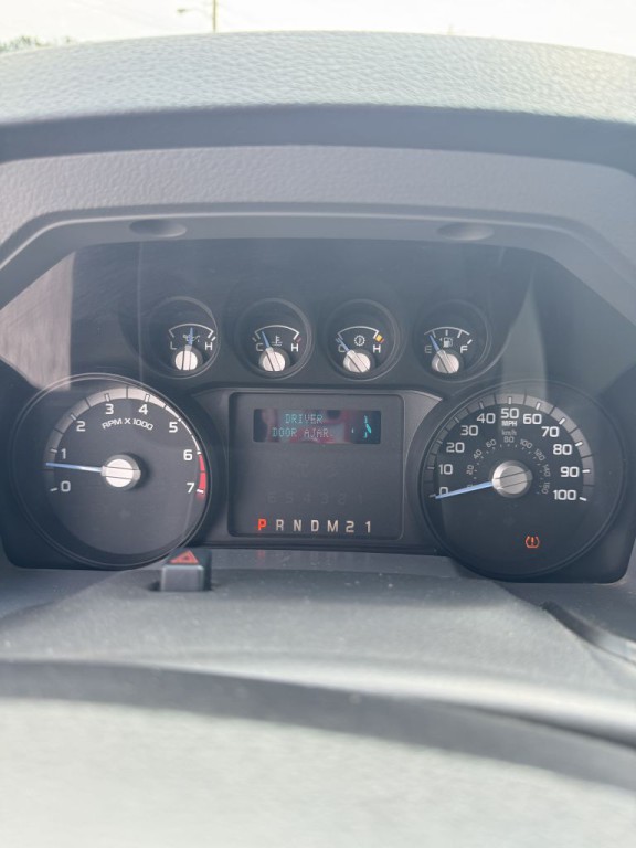 2011 Ford F-250 Image 18