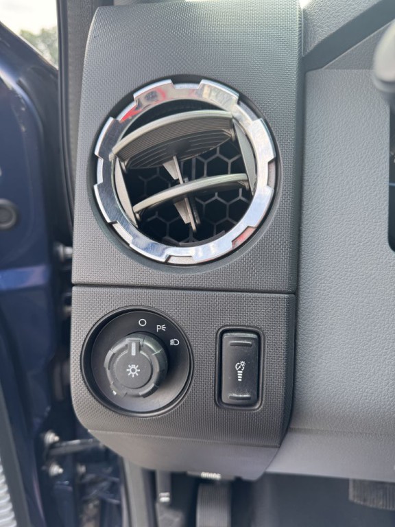 2011 Ford F-250 Image 21