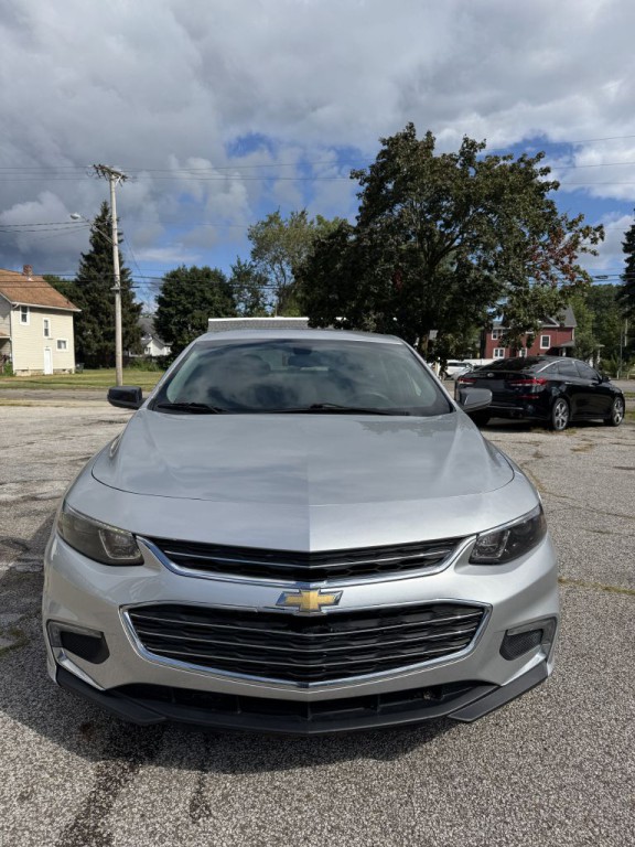 2017 Chevrolet Malibu Image 8