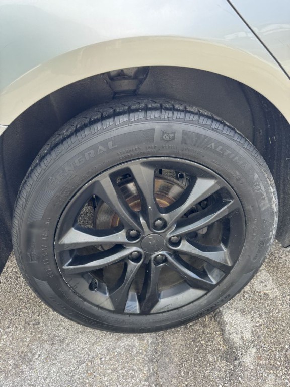2017 Chevrolet Malibu Image 10