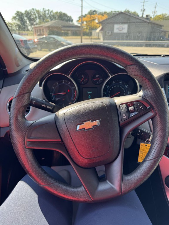 2011 Chevrolet Cruze Image 15