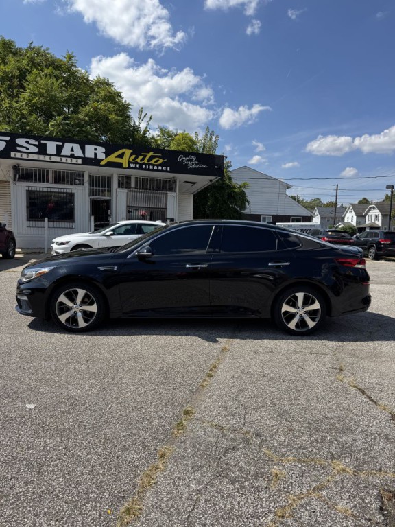 2019 Kia Optima Image 2