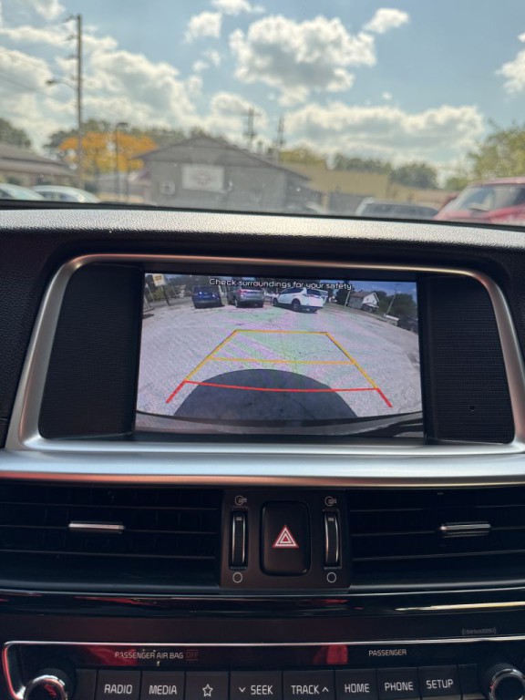 2019 Kia Optima Image 19