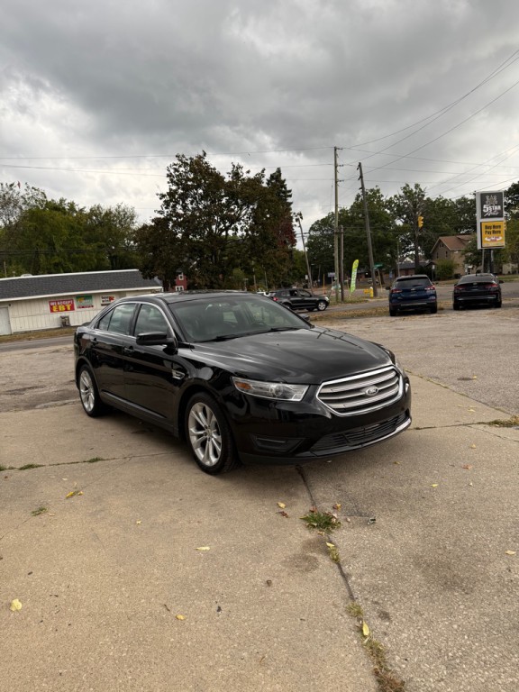 2013 Ford Taurus Image 3