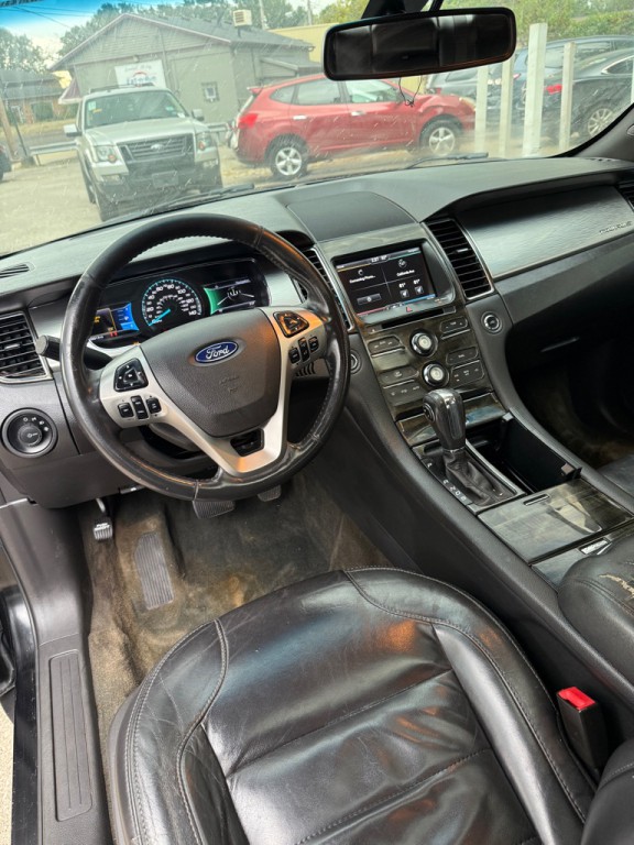 2013 Ford Taurus Image 17