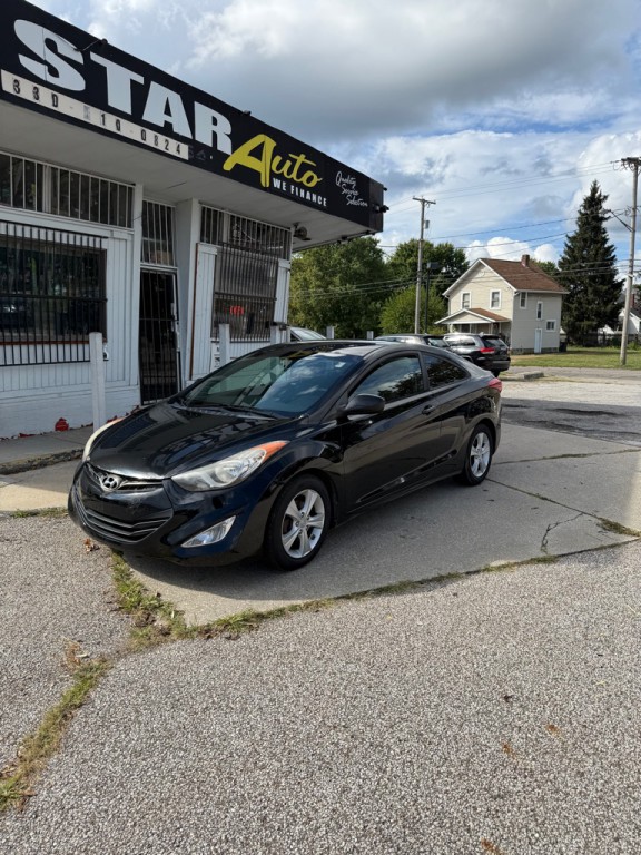 2013 Hyundai Elantra Image 1