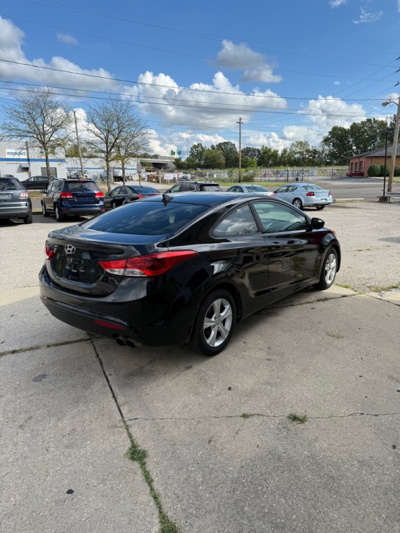 2013 Hyundai Elantra Image 7