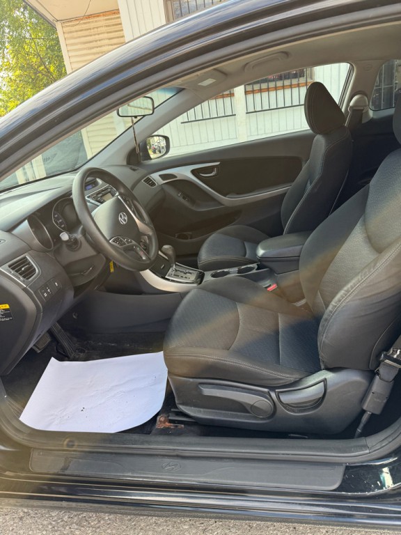 2013 Hyundai Elantra Image 11