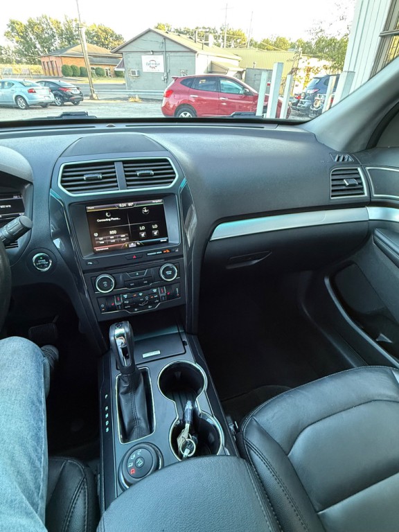 2016 Ford Explorer Image 20
