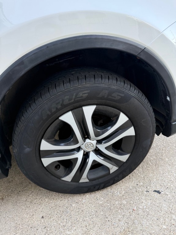 2016 Toyota Rav4 Image 9