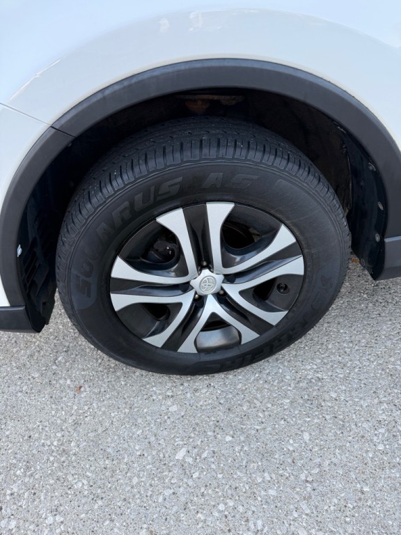 2016 Toyota Rav4 Image 11