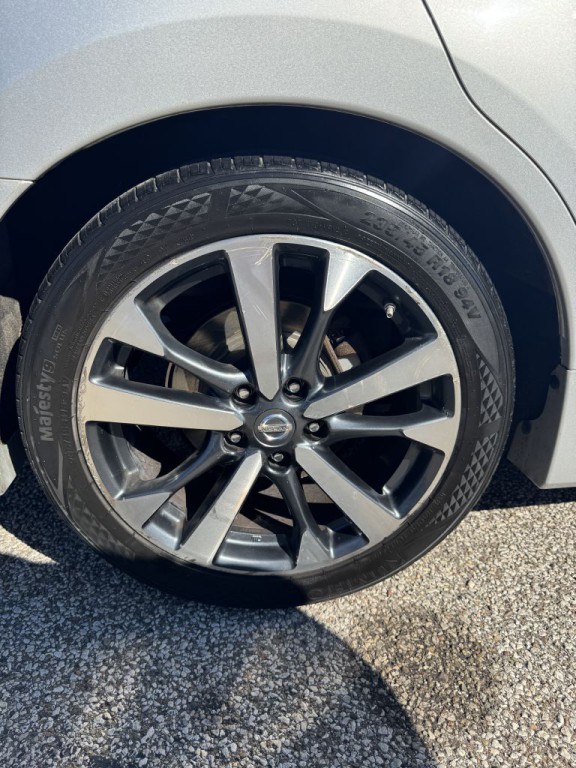 2017 Nissan Altima Image 17