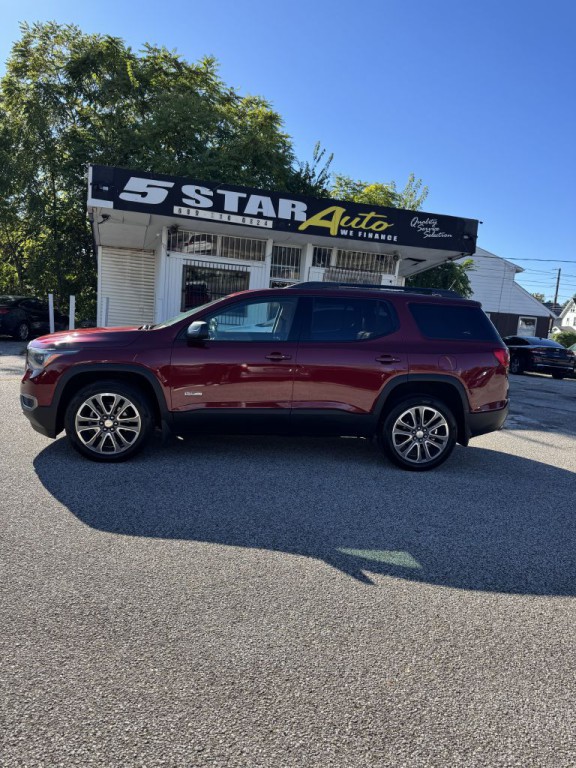 2017 GMC Acadia Image 2