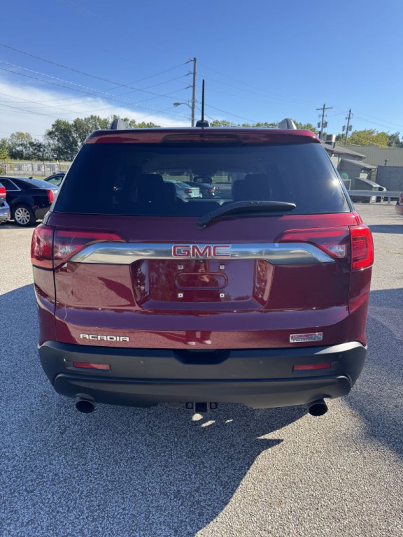 2017 GMC Acadia Image 4