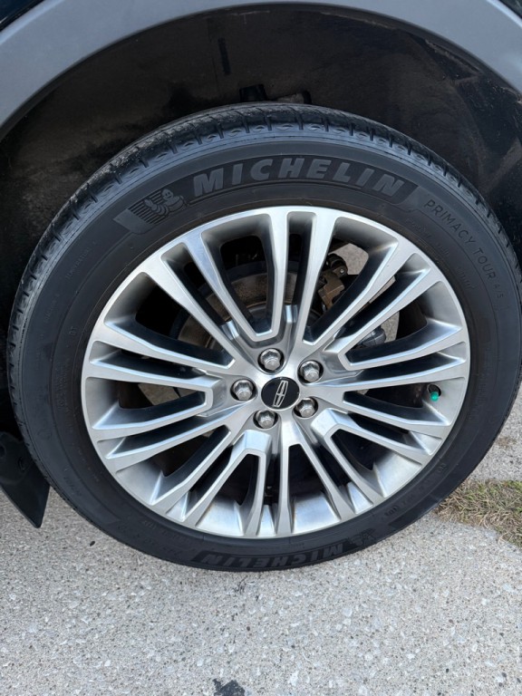 2017 Lincoln MKX Image 11