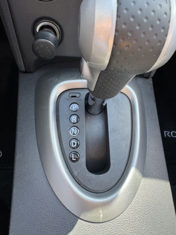 2010 Nissan Rogue Image 17
