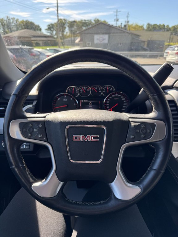 2015 GMC Yukon Image 16