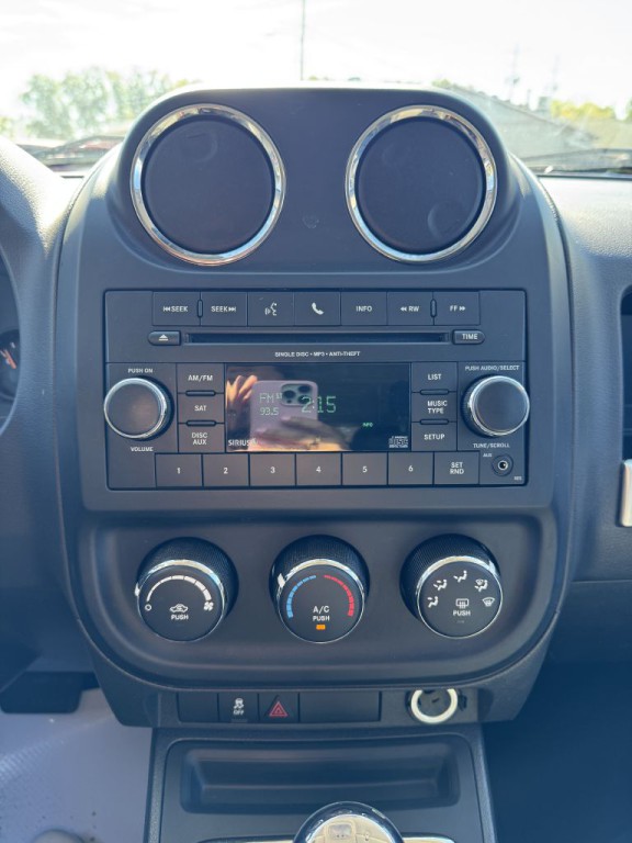 2016 Jeep Compass Image 18
