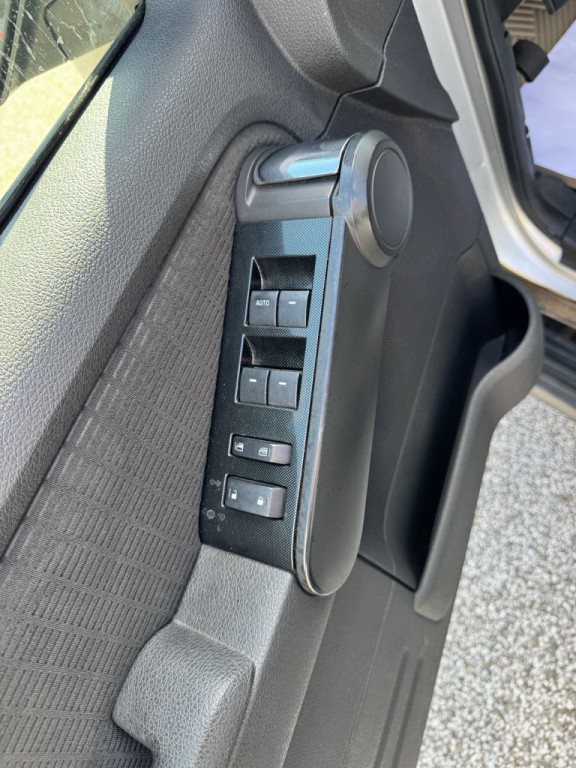 2010 Ford Explorer Image 15