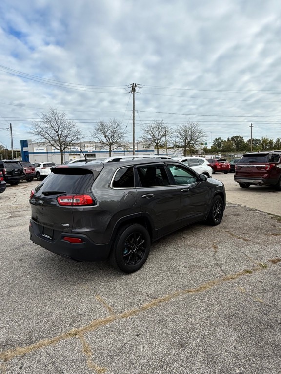 2016 Jeep Cherokee Image 6