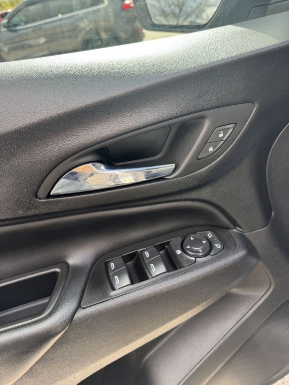 2023 Chevrolet Equinox Image 15